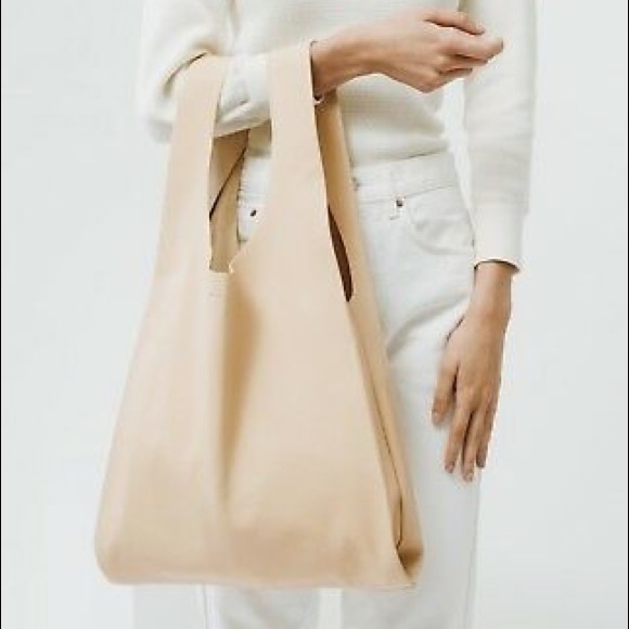 BAGGU Handbags - Beautiful super rare baggu nude leather tote wtags